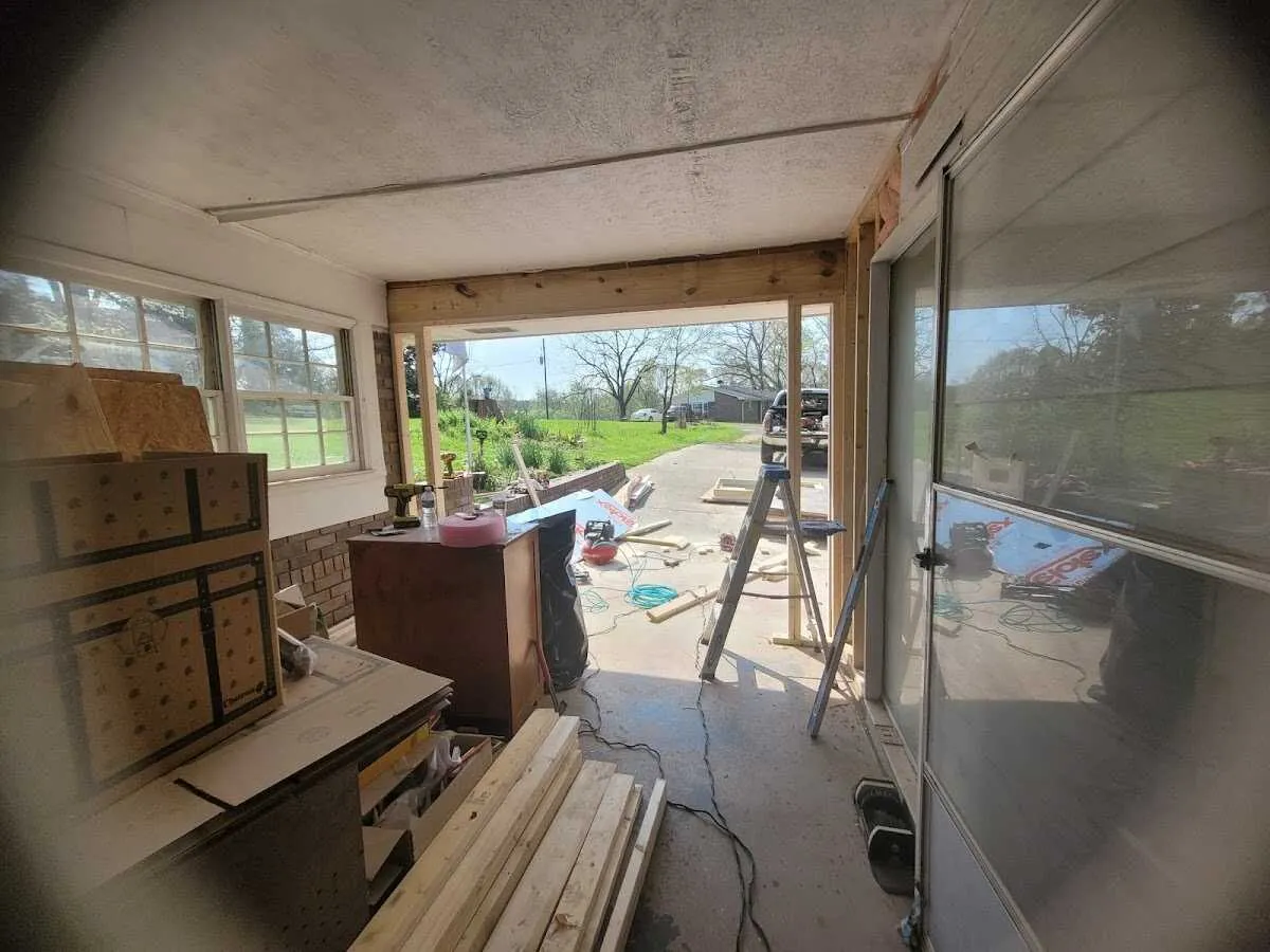 Air movers and dehumidifier for Water Mitigation Services in Bear Valley Springs